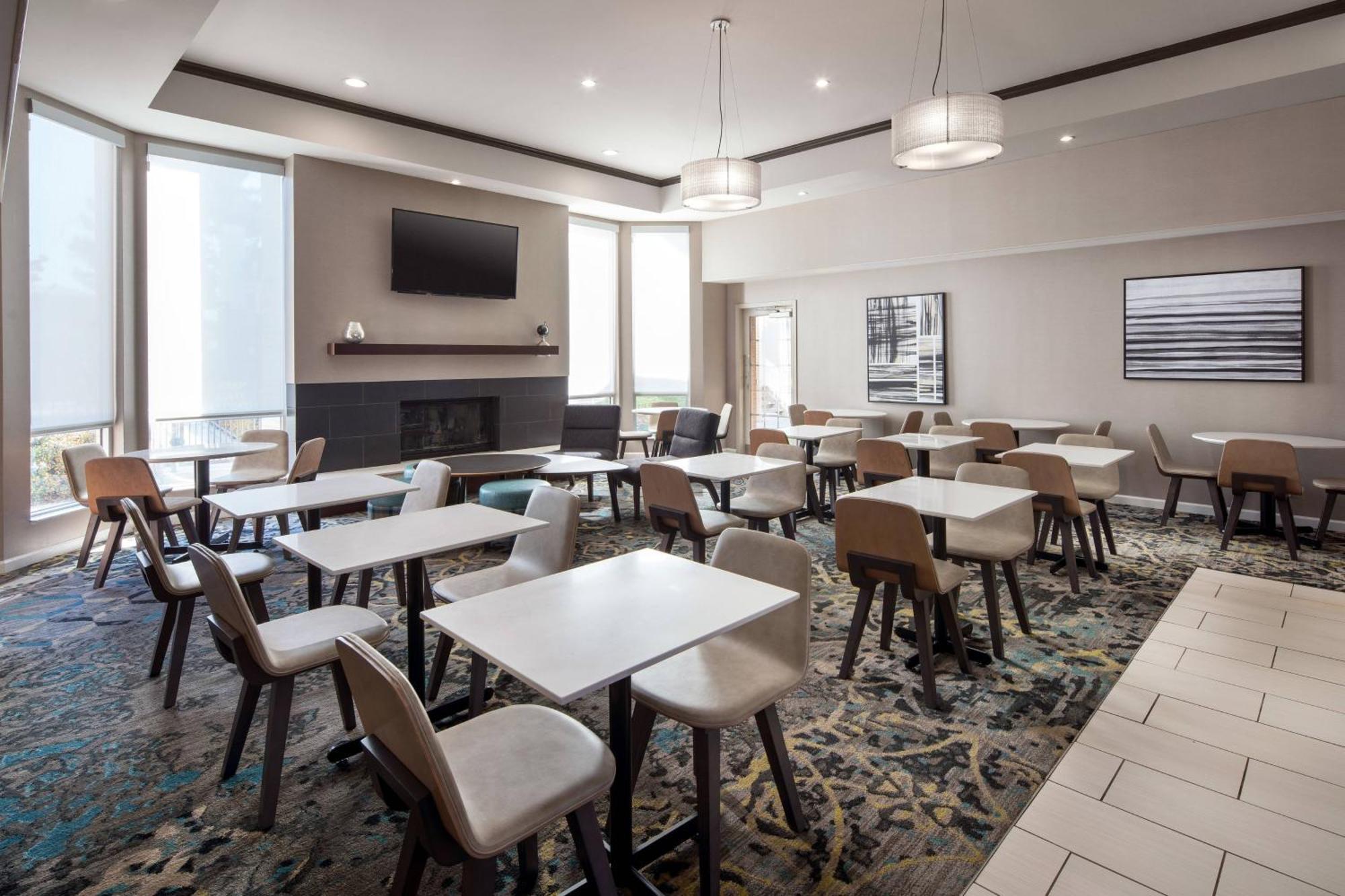 Concord Hotel Pleasant Hill
