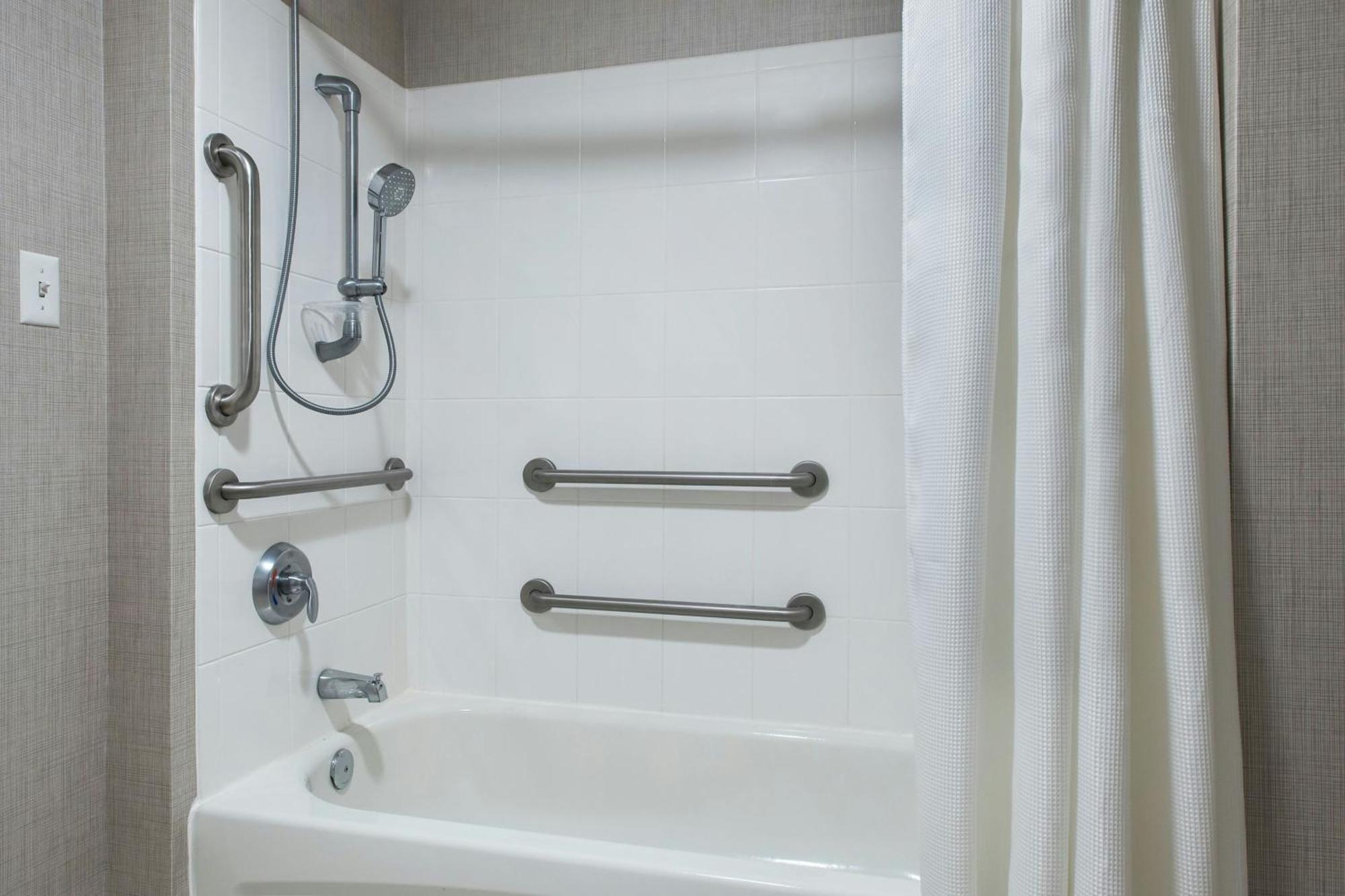 Concord Hotel 3*